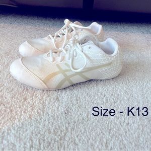 Girls Asics sneakers. Size 13